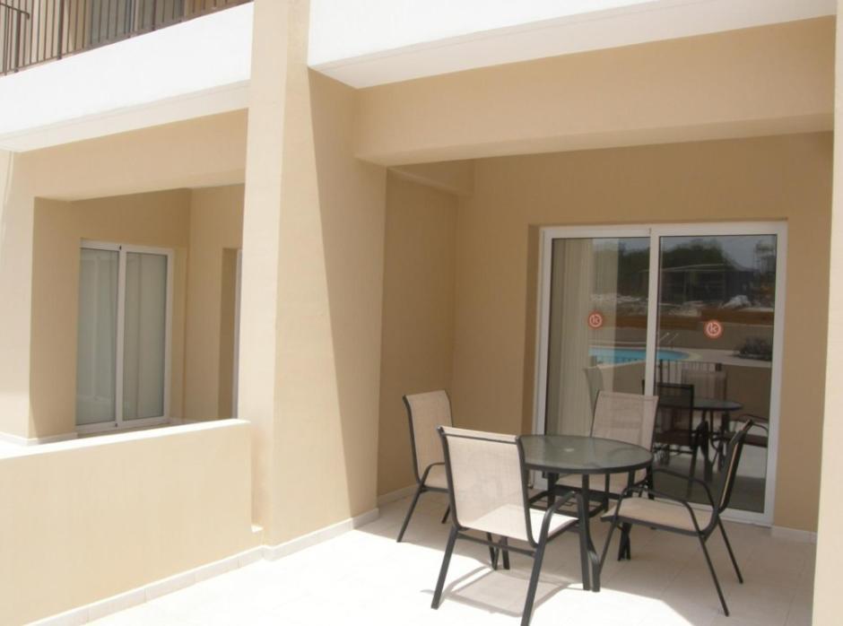 Kronos Holiday Apartments Paralimni Pokoj fotografie