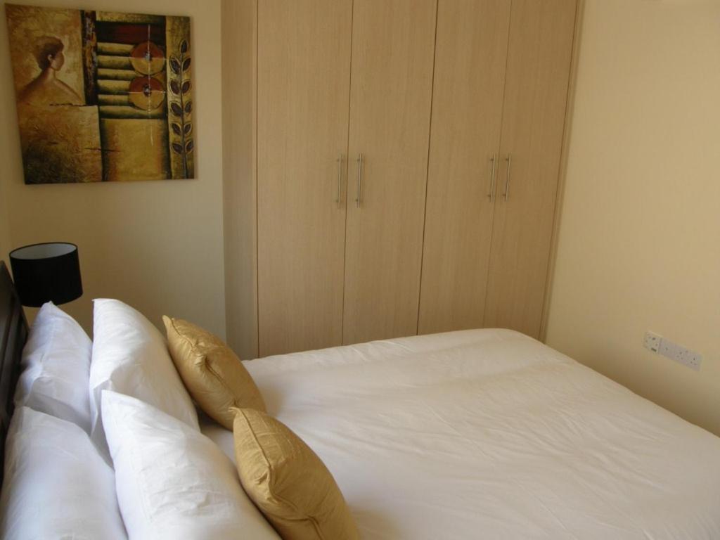 Kronos Holiday Apartments Paralimni Pokoj fotografie